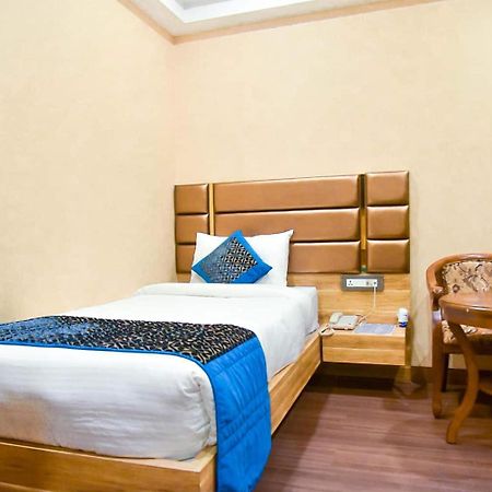 Hotel Apollo Grand Guwahati Dış mekan fotoğraf