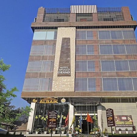Hotel Apollo Grand Guwahati Dış mekan fotoğraf